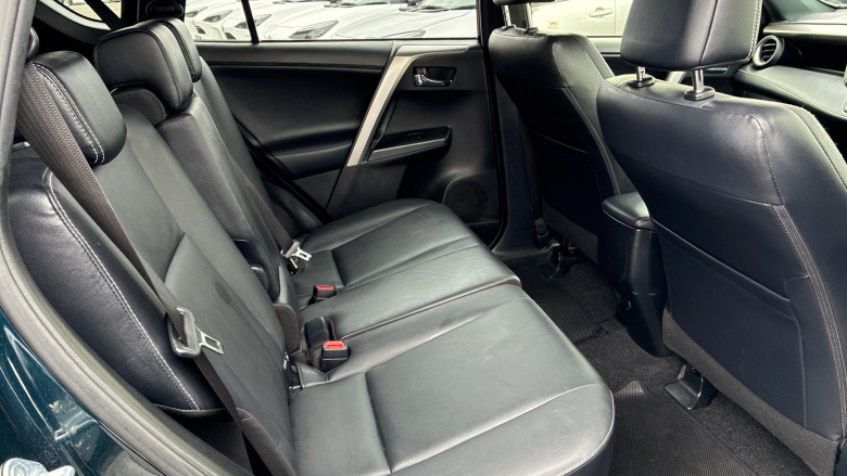 Toyota RAV4 2.0 D-4D Excel 5dr 2WD Diesel Estate